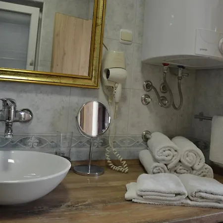 Aparthouse Supreme With Terme Catez Swimming Pools Tickets Apartman