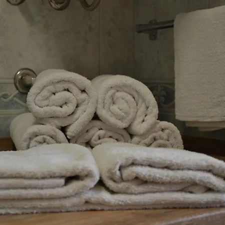 Aparthouse Supreme With Terme Catez Swimming Pools Tickets * Čatež ob Savi